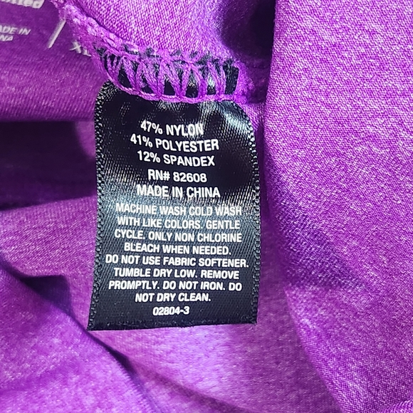 XERSION Fitted Capri Leggings - Picture 12 of 13